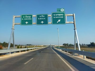 An image of the new Vientiane-Vangvieng Expressway, Laos, 29 December 2020 (Photo credit: article author).