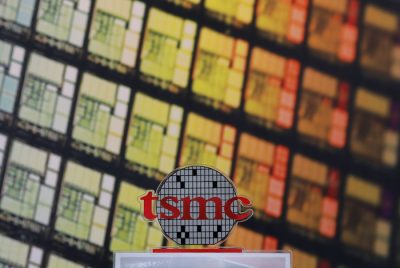 A logo of Taiwan Semiconductor Manufacturing Co (TSMC) is seen at its headquarters in Hsinchu (Photo: Reuters).