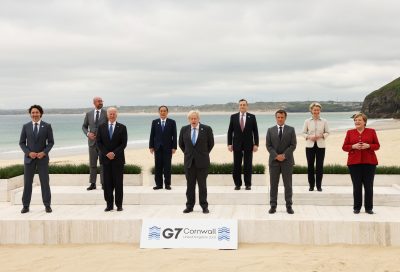 (L to R): Canada's Prime Minister Justin Trudeau, European Council President Charles Michel, U.S. President Joe Biden, Japan's Prime Minister Yoshihide Suga, Britain's Prime Minister Boris Johnson, Italy's Prime Minister Mario Draghi, France's President Emmanuel Macron, European Commission President Ursula von der Leyen and Germany's Chancellor Angela Merkel pose for a family photograph of the G7 summit in Carbis Bay, Cornwall, England on 11 June 2021 (Photo:Reuters/The Yomiuri Shimbun).